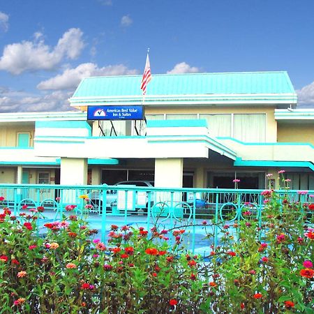 Americas Best Value Inn Suites South Boston Buitenkant foto