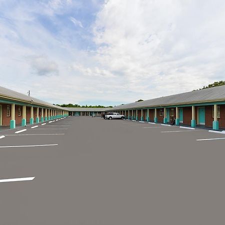Americas Best Value Inn Suites South Boston Buitenkant foto